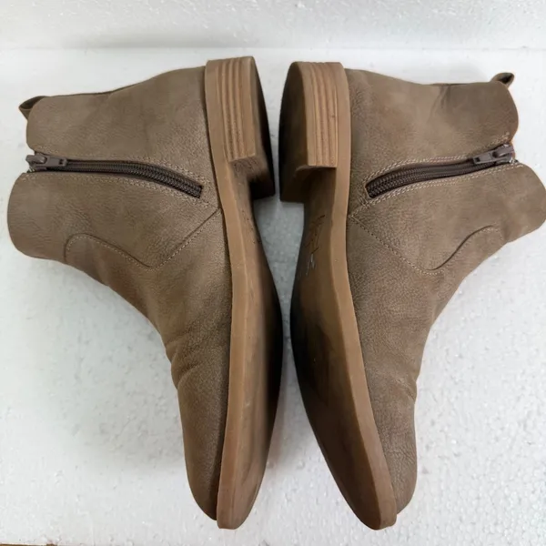 BOC Brown Ankle Booties Women's 8 Side Zip 1" Heel Round Toe - Image 4