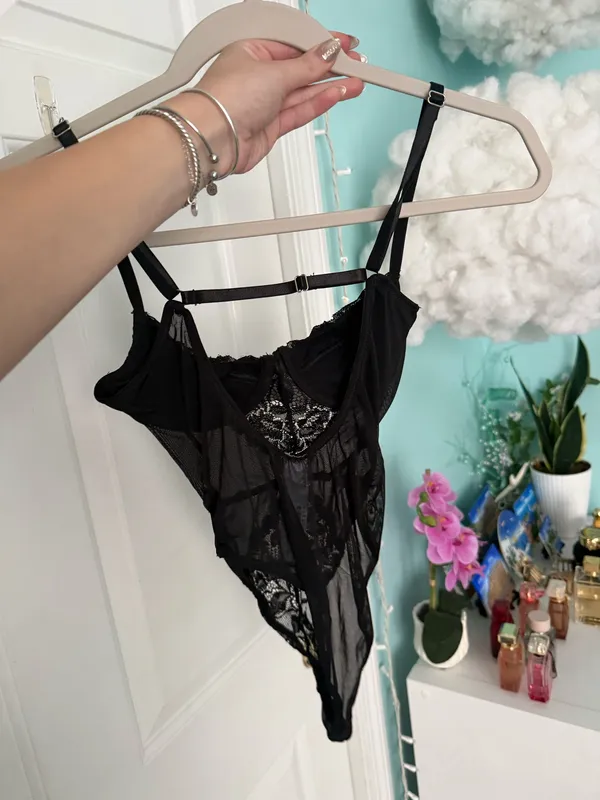 Forever 21 Lace Bodysuit - Image 4