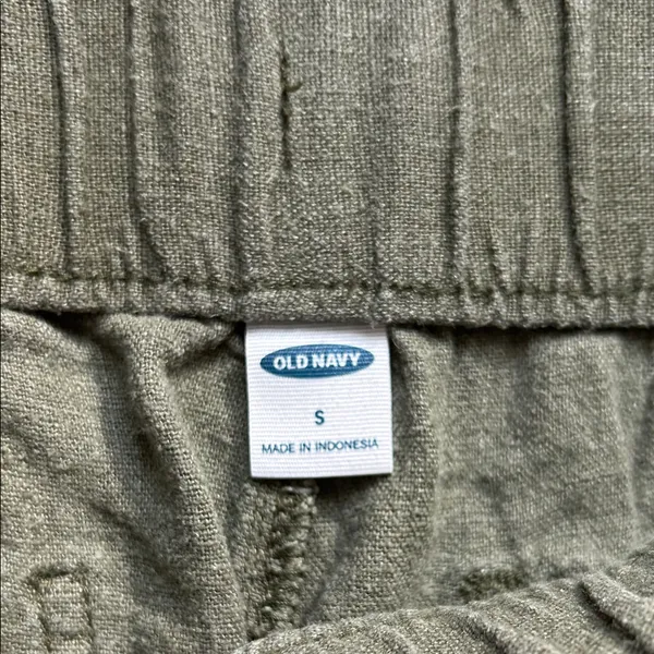 Old Navy Women's Olive Joggers - Image 2