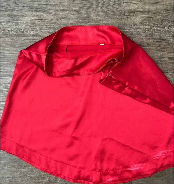 SheIn Red silk miniskirt - Image 3