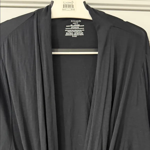 Elegant Black Women's Three-Quarter Sleeve Robe Size L - Image 3