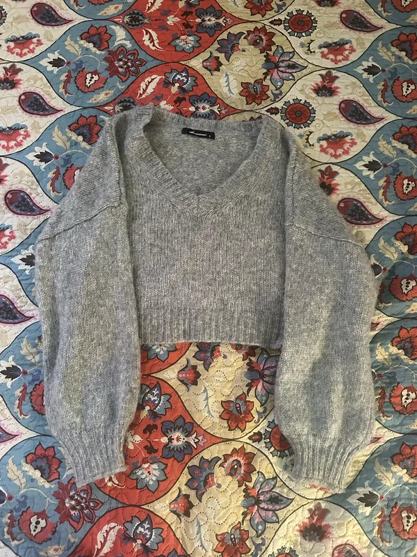 Boutique Seeater Gray - Image 3