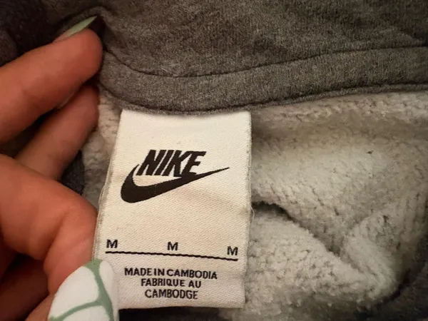 Grey Nike Hoodie Sweatshirt - Image 5