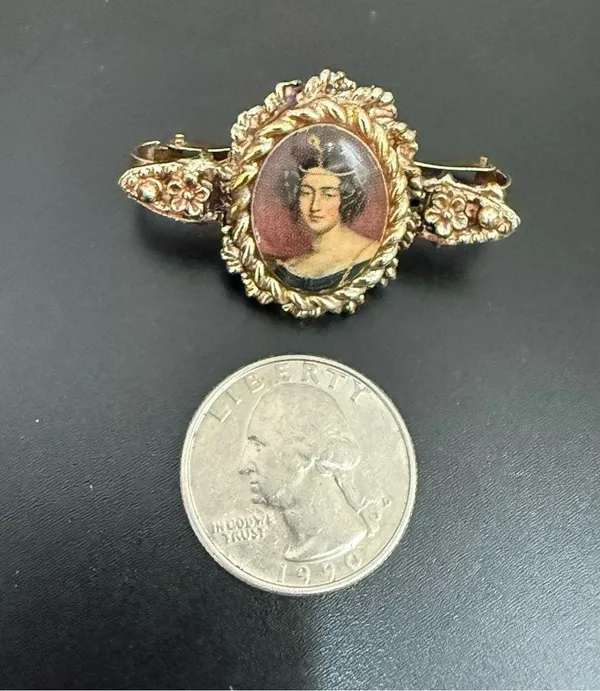 Vintage Unsigned Victorian Lady Portrait Cameo Scarf Clip 9g. - Image 3