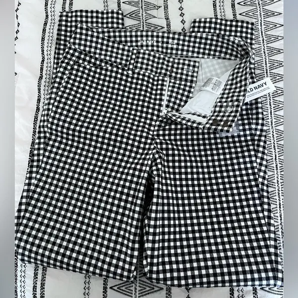 Old Navy High-Waisted Gingham Pixie Ankle Pants ✨NWT✨ - Image 4