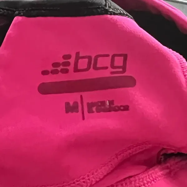 BCG (M) Pink Racerback Sports Bra Mesh Back Tru‑Wick Fabric Black Details - Image 5