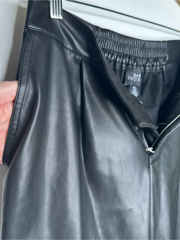 Urban Outfitters Black Faux Leather Wide Leg Cargo Pants Size Small - Image 10