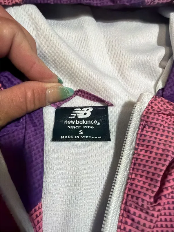 New Balance Women's Pink and Purple Ombre Full Zip Windbreaker Jacket - Image 2