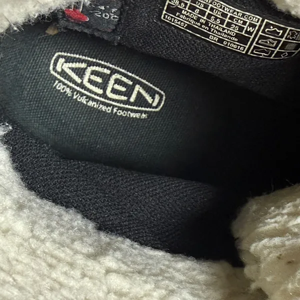 Keen Elsa Waterproof Boots Womens 8 Black Houndstooth Faux Fur Winter Snow - Image 9