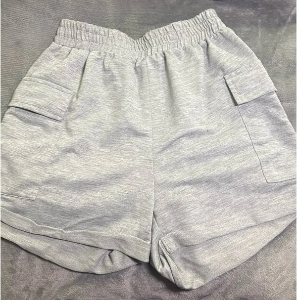 Amazon Grey Cargo Shorts - Image 3