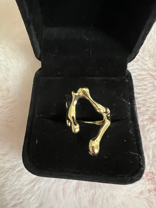 Women’s Intricate Design Stainless Steel Golden Ring Size 7 - Image 2