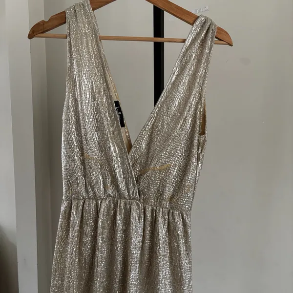 Lulus Metallic Gold Plunging V-Neck Sleeveless maxi Dress - Image 8