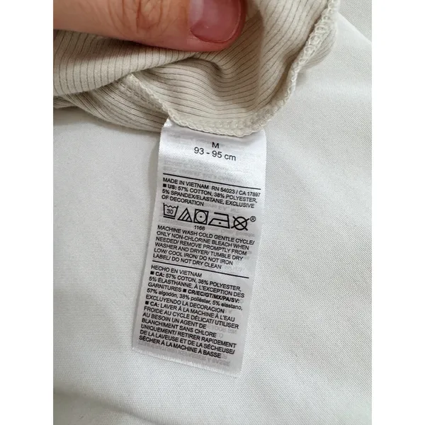 Old Navy Ribbed Contrast Crochet Trim Tank Top Cream Brown Size Medium - Image 4