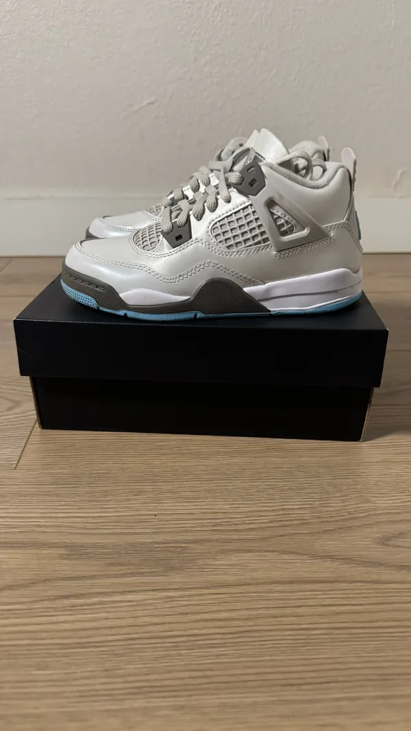 Kids Jordan Air Retro 4 - Image 3