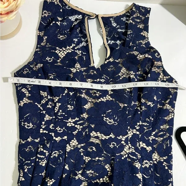 Vince Camuto Navy Blue Floral Lace V Neck Fit & Flare Cocktail Dress Size 4 - Image 6