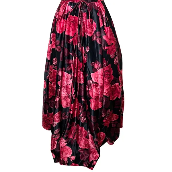 Betsy & Adam Floral Rose Satin Gown Black Red Lace Up A-Line Prom Formal Size 8 - Image 8