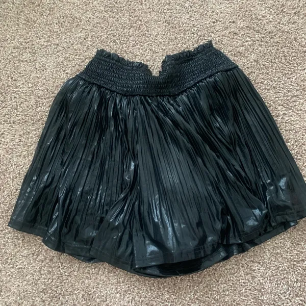 Smocked Waist Pleated Shorts these three boutique - Image 5