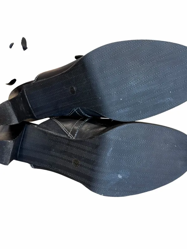 St John’s Bay Y2K Leather Shoes Size 8 Black Mules Clogs Buckle Office Neutral - Image 9
