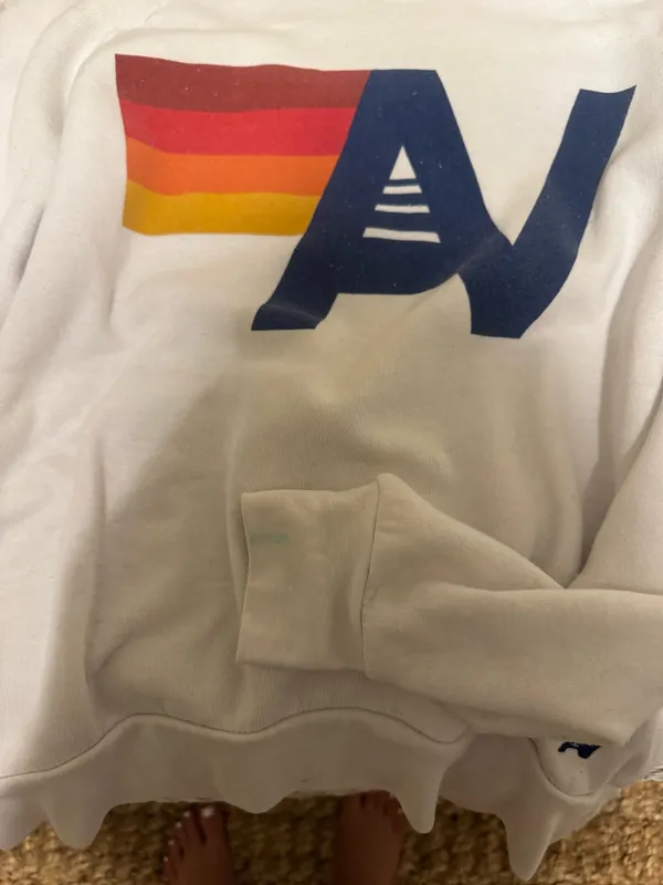 White Sweatshirt - Image 6