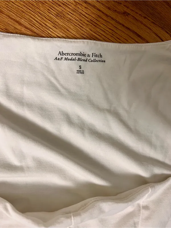 Abercrombie Long-Sleeve Square Neck Cream Bodysuit - Image 4