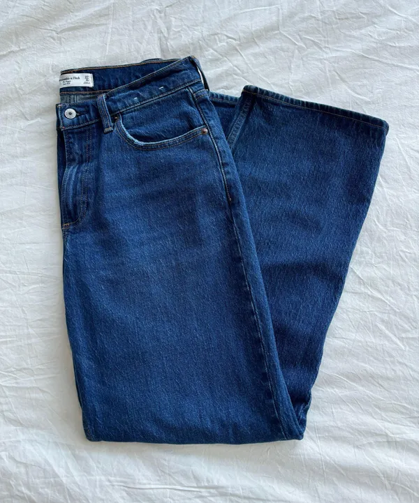Abercrombie Baggy Low Rise Jeans - Image 2