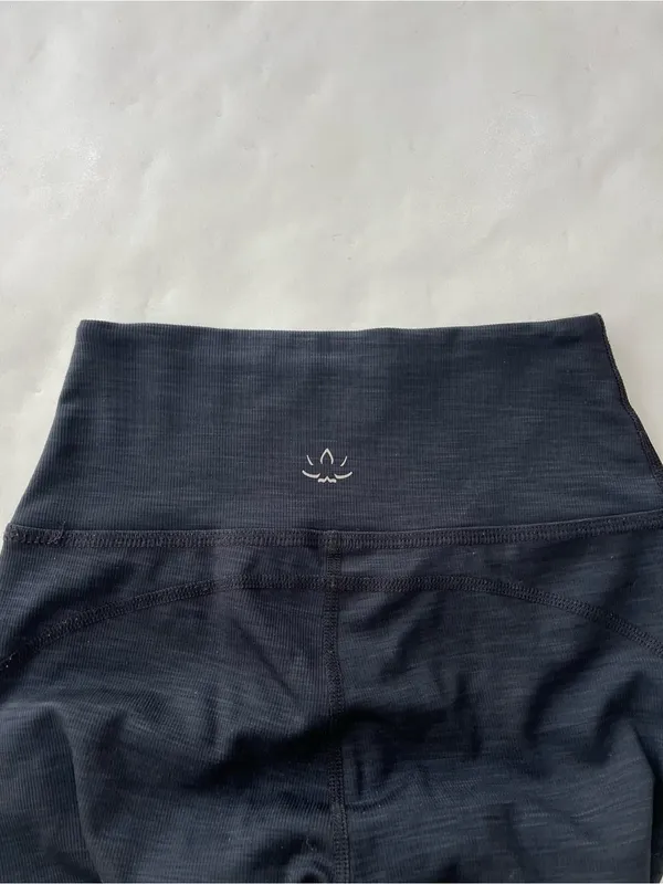 Beyond Yoga Heather Rib All Day Flare Pants Pockets Dark Gray Small - Image 6
