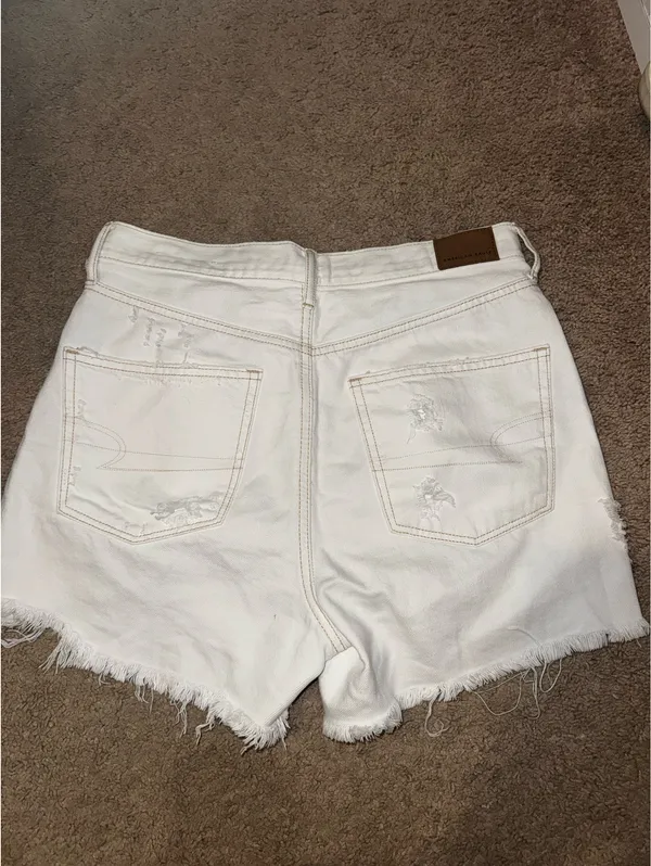 American Eagle White Jean Shorts - Image 3