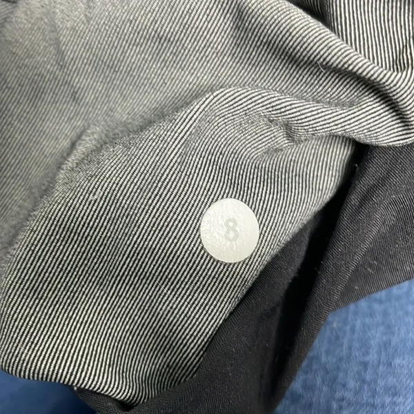 Lululemon Varsity pull on shorts - Image 7