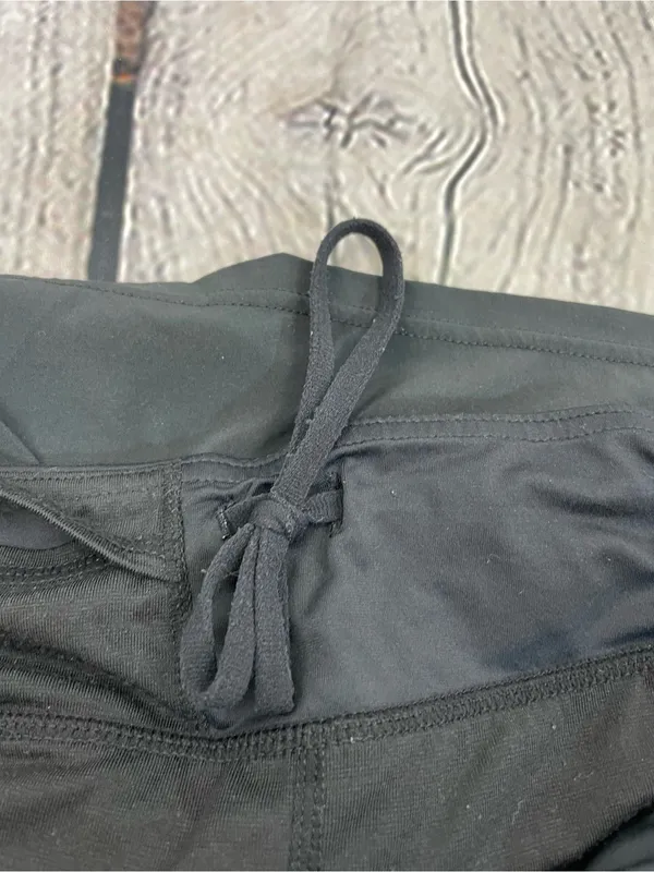 Lululemon Black Skort with shorts drawstring size 6 - Image 7