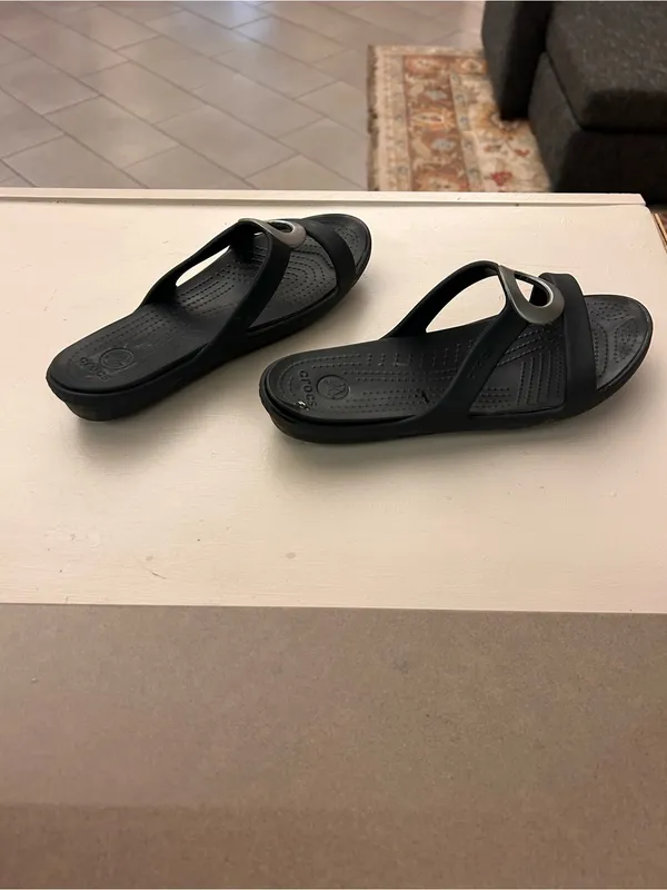 CROCS Black Slip-On Thong Sandals with Silver Accent 11 W - Image 6