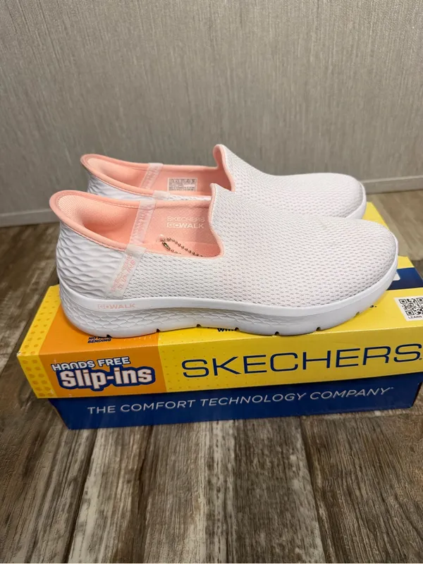 Skechers Women's Slip-On Go Walk Sneakers in White and Light Pink Size 7.5 - Image 7
