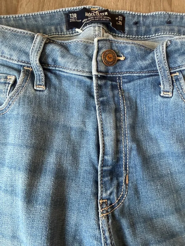 Hollister Women’s Light Blue Skinny Jeans HighRise Super Skinny Size 13R - Image 3