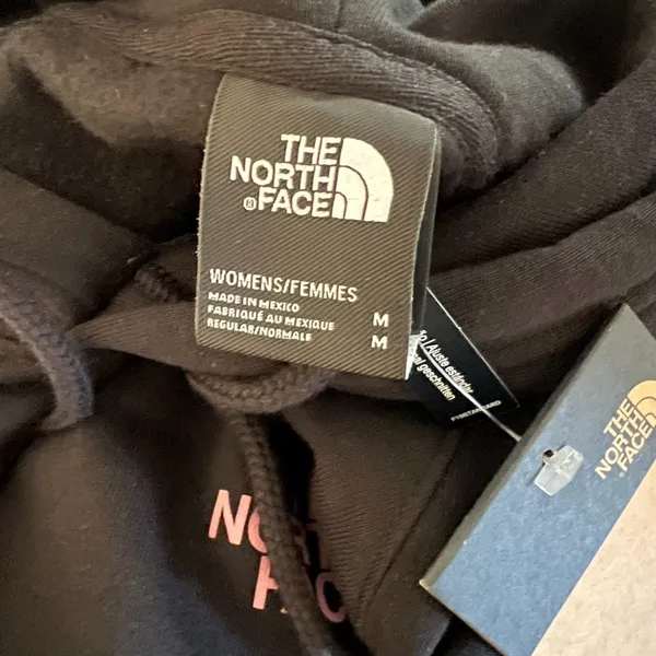 The North Face Hoodie Women's Medium Black Chest Logo Kangaroo Pocket Athleisure - Image 4