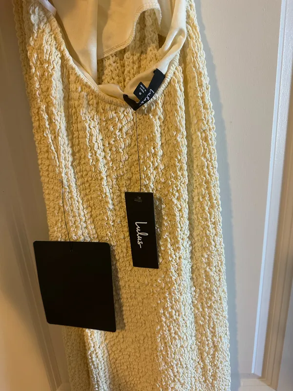Lulus NWT White Beaded Dress - Image 8