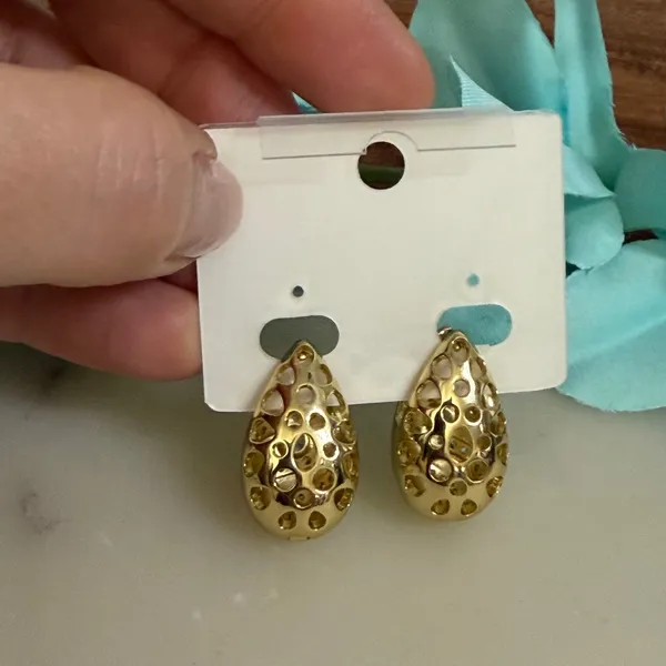 14K Gold Plated XP Teardrop Huggie Hoop Earrings Swirl Filigree Back - Image 2