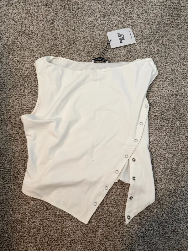 Princess Polly Karre Off the Shoulder Top White - Image 4