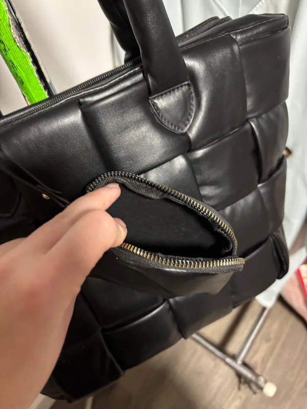 Windsor Woven leather large tote purse - Image 5