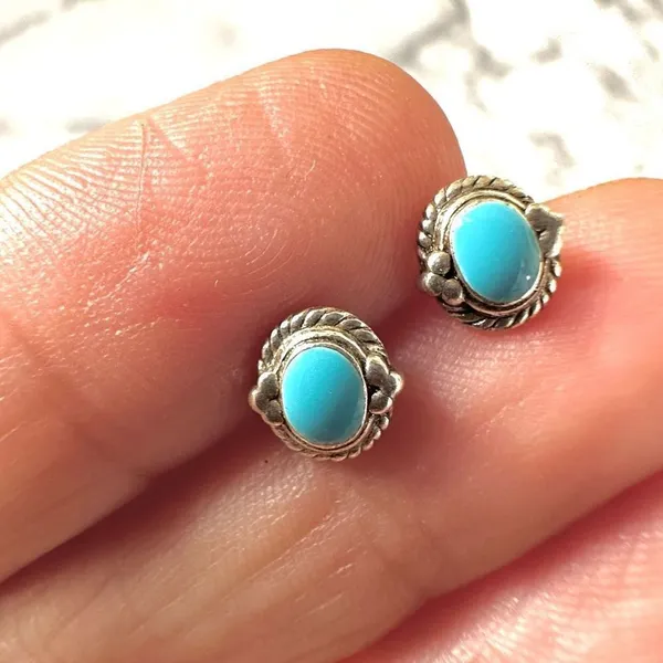 Silver tone blue post earrings - Image 2