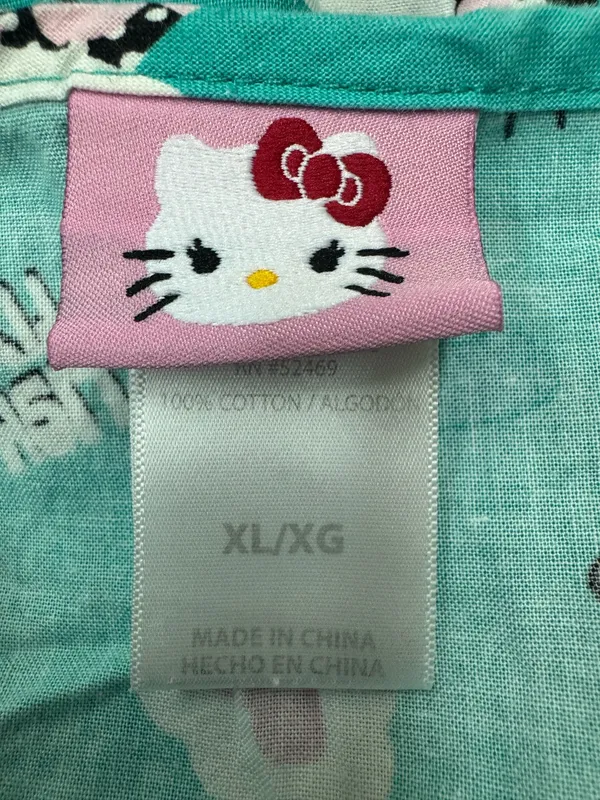 Hello Kitty Short Sleeve V-Neck Scrub Top Size X-Large - Image 4
