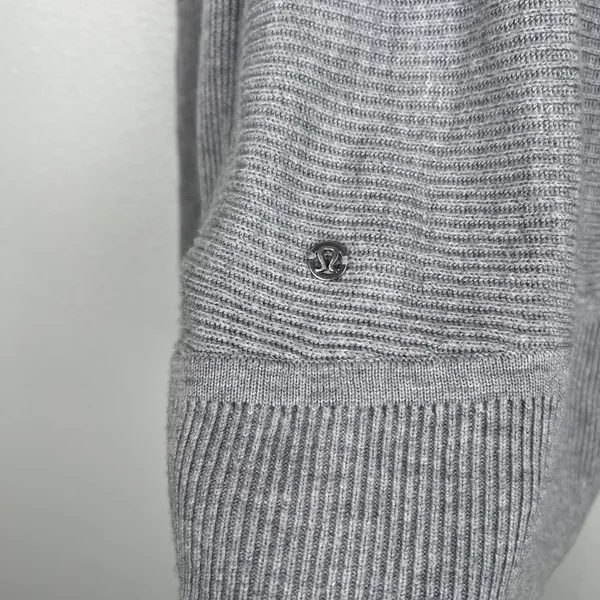 Lululemon Women's Sundown Sweater Wrap Gray - Image 9