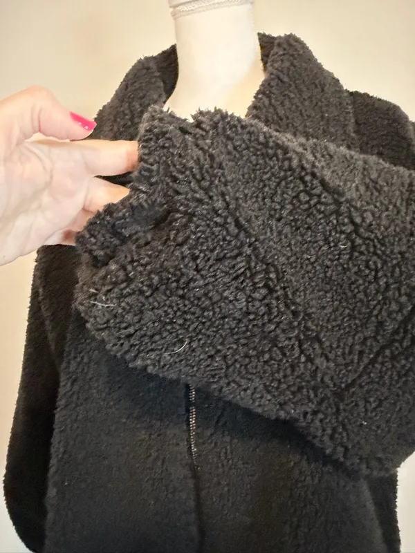 Lululemon Cinchable Fleece Cozy Zip-Up Black womens size 12 - Image 10
