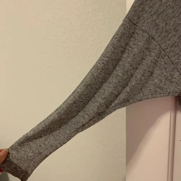 Victoria’s Secret lightweight cardigan. Size: SP. Soft. - Image 2