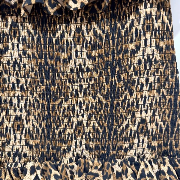 Bebe ditsy cheetah smocked Print Ruffle Maxi Dress‎ size medium - Image 2
