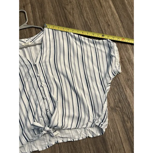 Sim And Sam Womens‎ White Blue Striped 100% Rayon Size Medium - Image 11