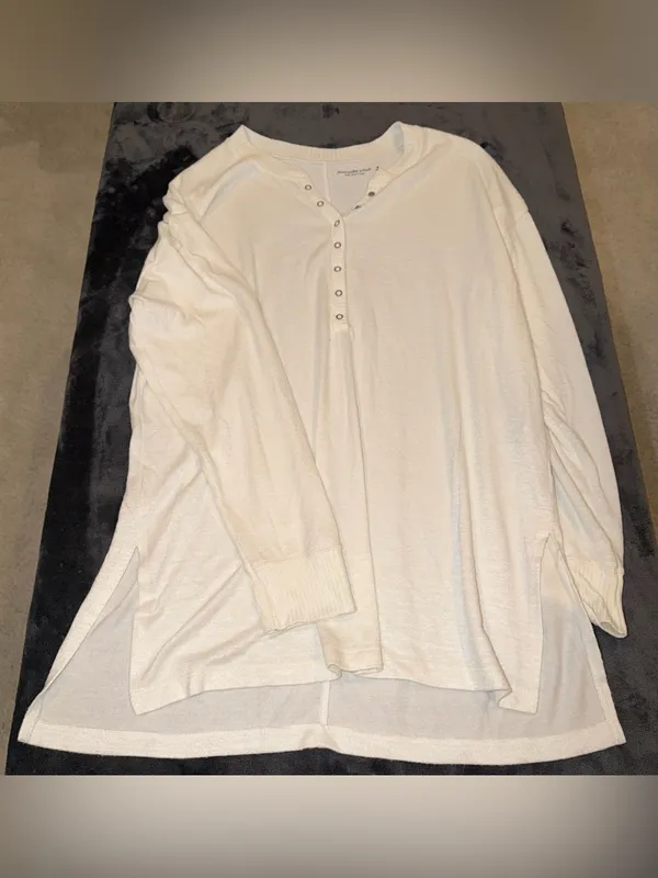 Abercrombie & Fitch Soft A&F Long-Sleeve Cozy Lounge Knit Oversized Henley Top - Image 6