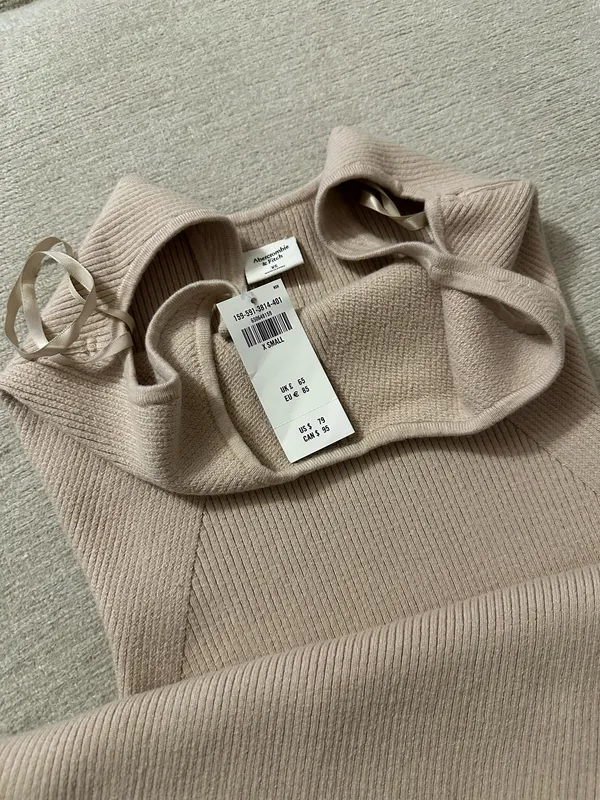 Abercrombie Knit Bodycon Dress - Image 2