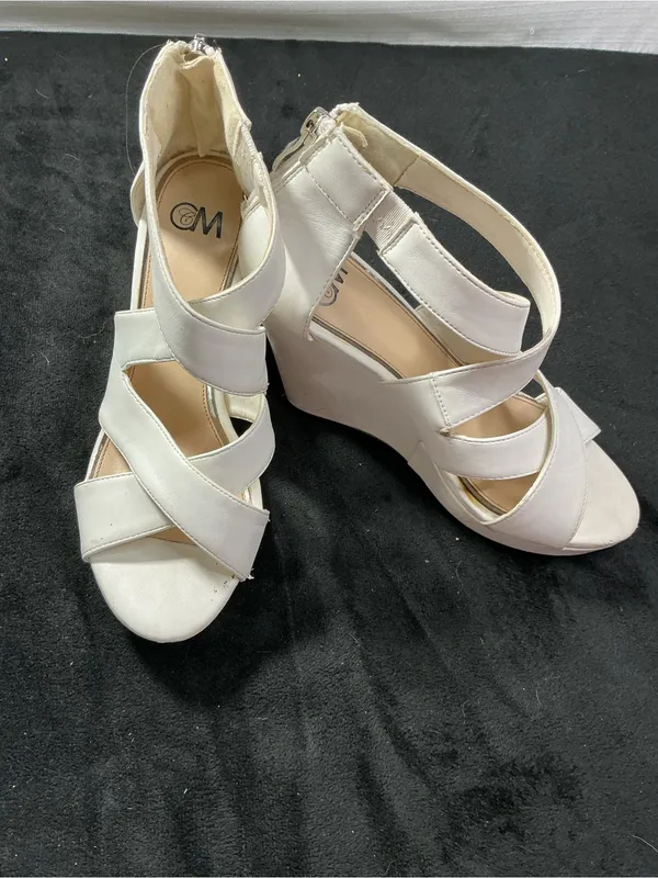 Women's size 6 White Strappy Wedge Sandals - Image 2