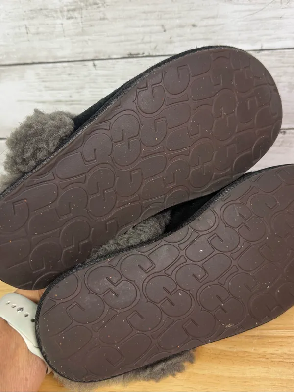 UGG Scuffette II slippers in black suede Size 9 - Image 4