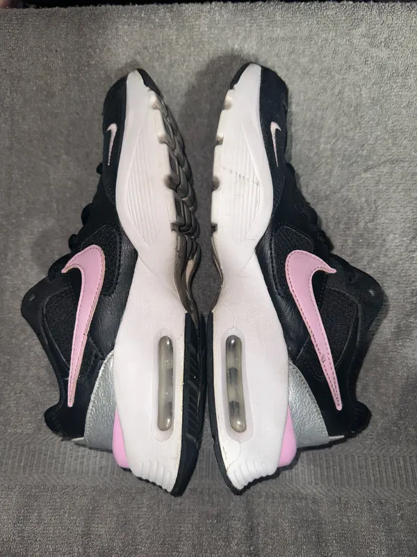 Nike Women’s Air Max Sneakers - Image 5