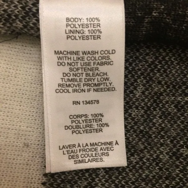 Vineyard Vines Sherpa pullover black white medium - Image 7